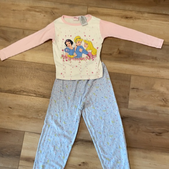 1990’s Disney princesses pajamas pjs girls size 6 Cinderella Snow White - Picture 3 of 16